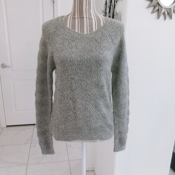 New Ann Taylor LOFT Grey SOFT Mohair Blend Fuzzy Pullover Sweater S Gray NWT - Picture 1 of 9